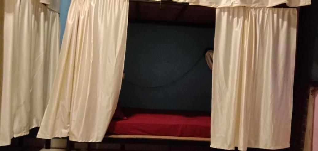 Tebaar Backpackers Hostel ริชิเคช ภายนอก รูปภาพ